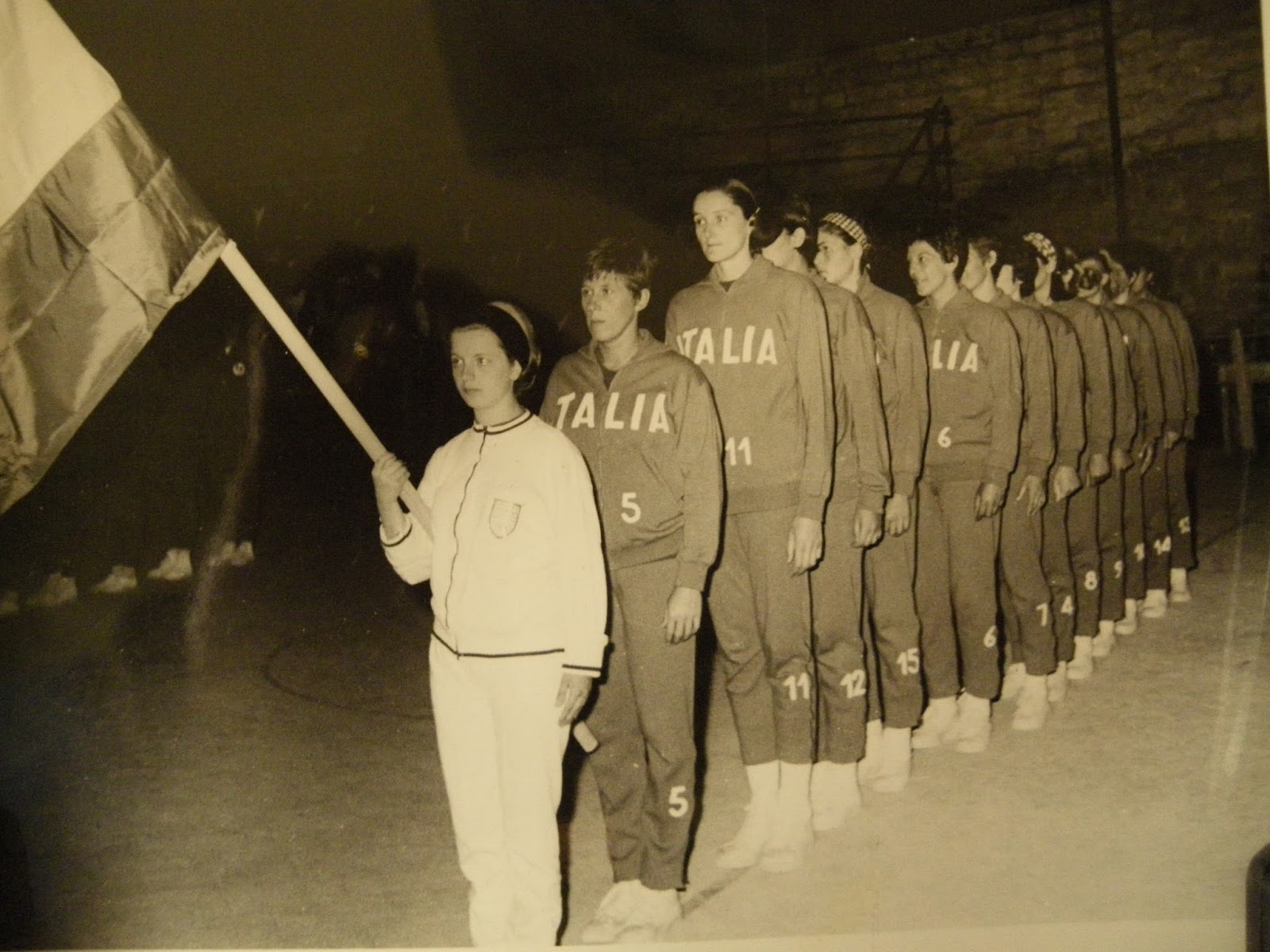CRONOLOGIA DI PIAZZA ARMERINA I tornei di basket femminile / 2